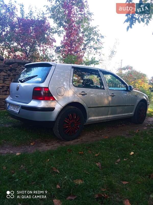 Хэтчбек Volkswagen Golf 1998 в Хотине