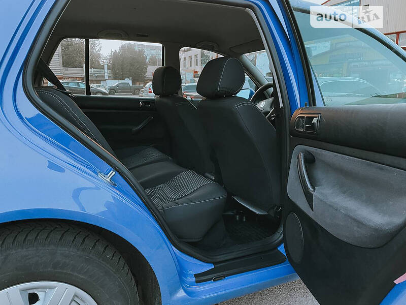 Хэтчбек Volkswagen Golf 1999 в Житомире