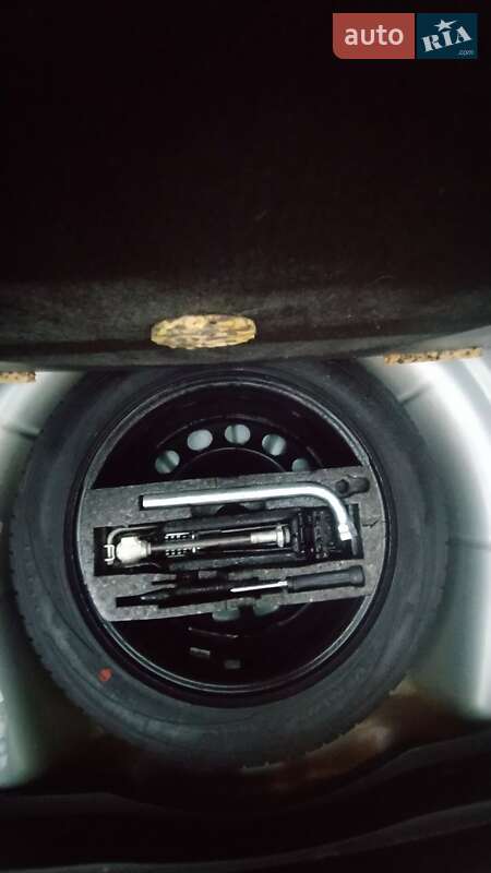 Универсал Volkswagen Golf 2008 в Рожище