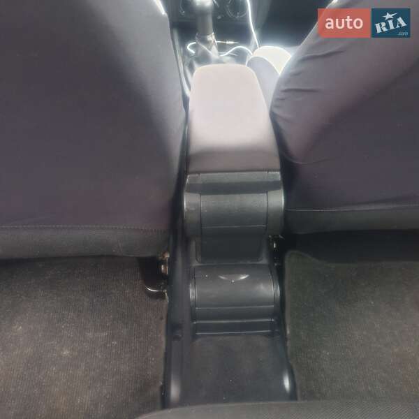 Універсал Volkswagen Golf 2000 в Піщанці