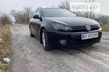 Універсал Volkswagen Golf 2013 в 