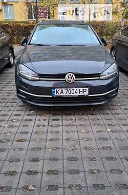 Универсал Volkswagen Golf 2017 в Киеве