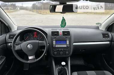 Хэтчбек Volkswagen Golf 2008 в Львове