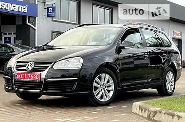 Универсал Volkswagen Golf 2008 в Сарнах