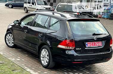 Универсал Volkswagen Golf 2008 в Сарнах