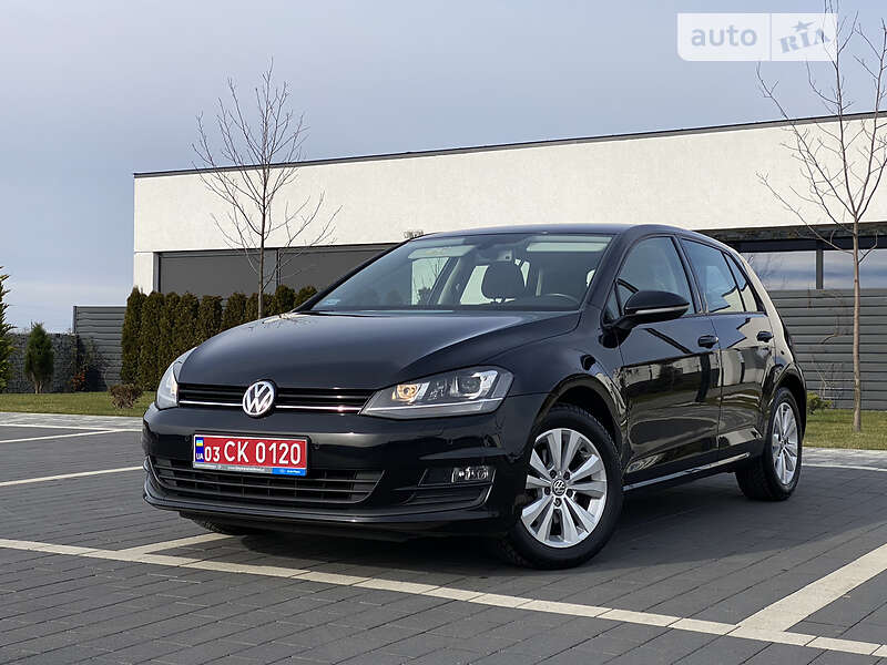 Хетчбек Volkswagen Golf 2016 в Мукачевому