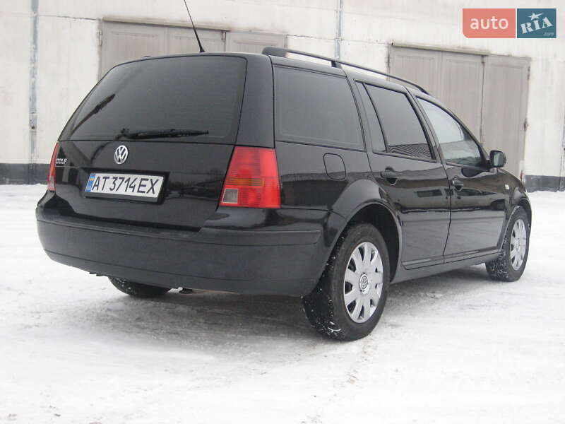 Универсал Volkswagen Golf 2001 в Ивано-Франковске