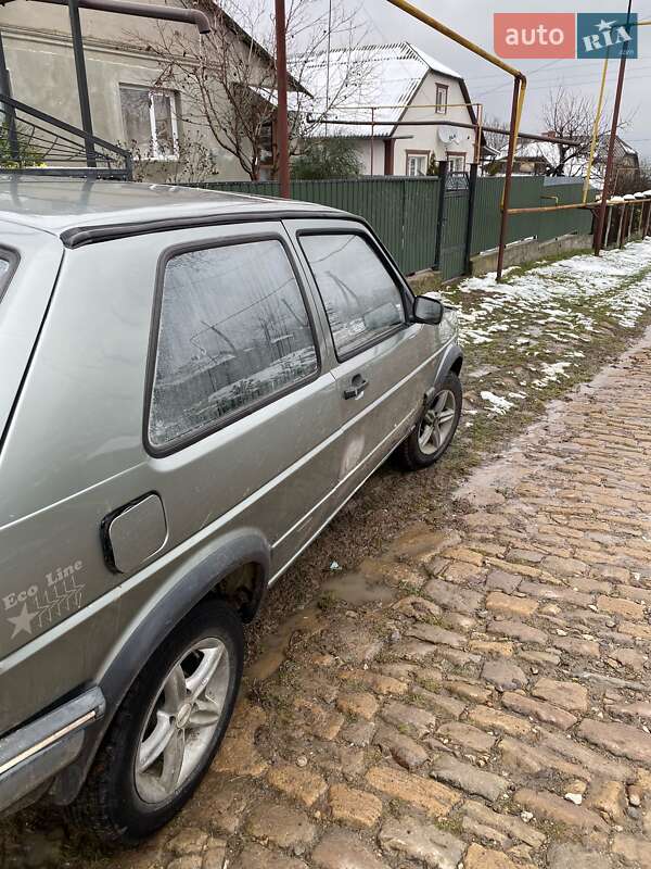 Хэтчбек Volkswagen Golf 1988 в Черновцах