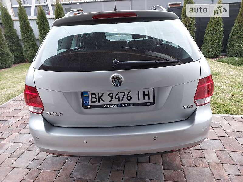 Универсал Volkswagen Golf 2008 в Ровно
