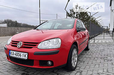 Хэтчбек Volkswagen Golf 2006 в Киеве