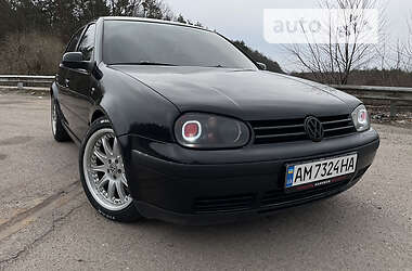 Хэтчбек Volkswagen Golf 2002 в Бердичеве