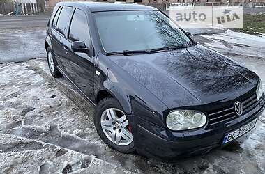 Хэтчбек Volkswagen Golf 2002 в Львове