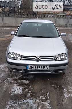 Хэтчбек Volkswagen Golf 2001 в Сумах