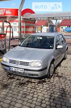 Хэтчбек Volkswagen Golf 2000 в Ровно