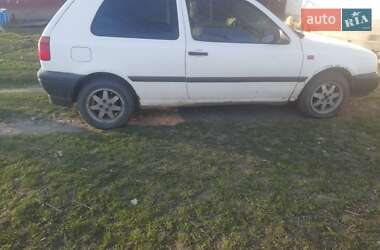 Хэтчбек Volkswagen Golf 1995 в  Хэтчбек Volkswagen Golf 1995 в