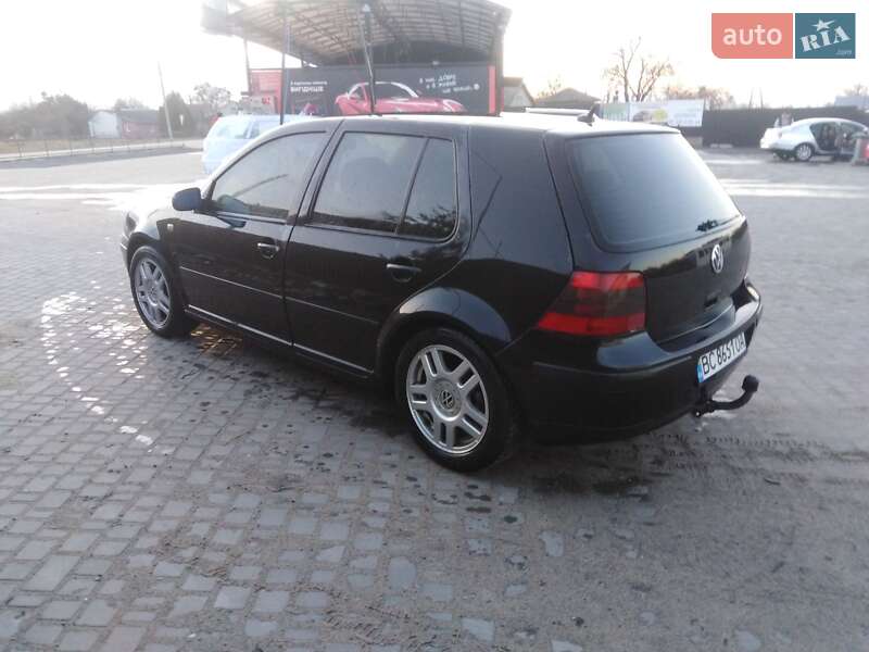 Хетчбек Volkswagen Golf 1999 в Рава-Руській