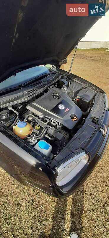 Універсал Volkswagen Golf 2002 в Камені-Каширському