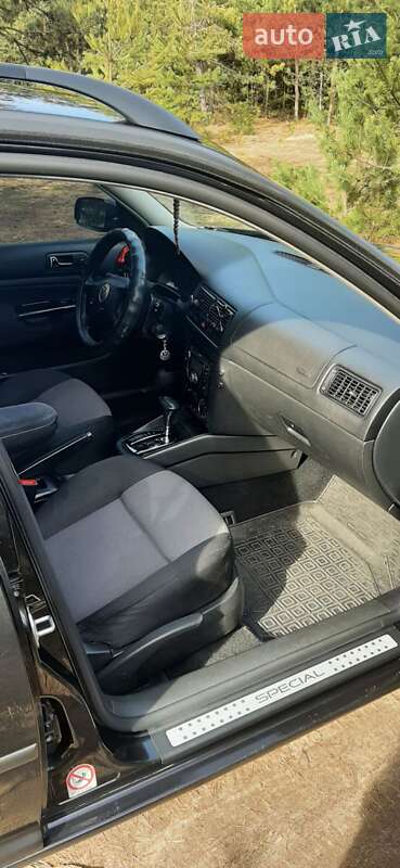 Універсал Volkswagen Golf 2002 в Камені-Каширському
