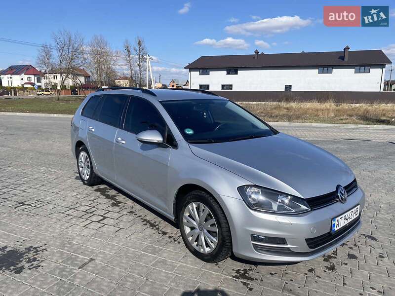 Універсал Volkswagen Golf 2016 в Івано-Франківську