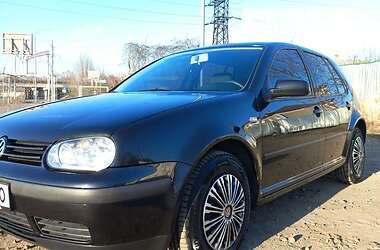 Хетчбек Volkswagen Golf 2001 в Одесі