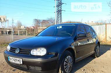 Хетчбек Volkswagen Golf 2001 в Одесі