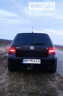 Хэтчбек Volkswagen Golf 1999 в Ахтырке