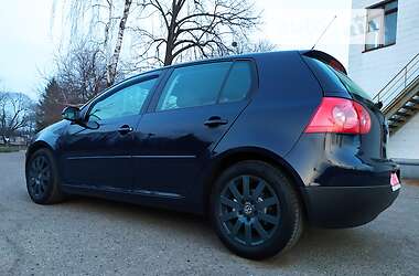 Хетчбек Volkswagen Golf 2008 в Ромнах