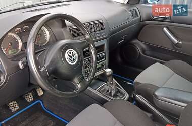 Хэтчбек Volkswagen Golf 2002 в Тернополе