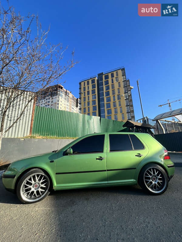 Хэтчбек Volkswagen Golf 1999 в Одессе