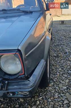 Хэтчбек Volkswagen Golf 1990 в 