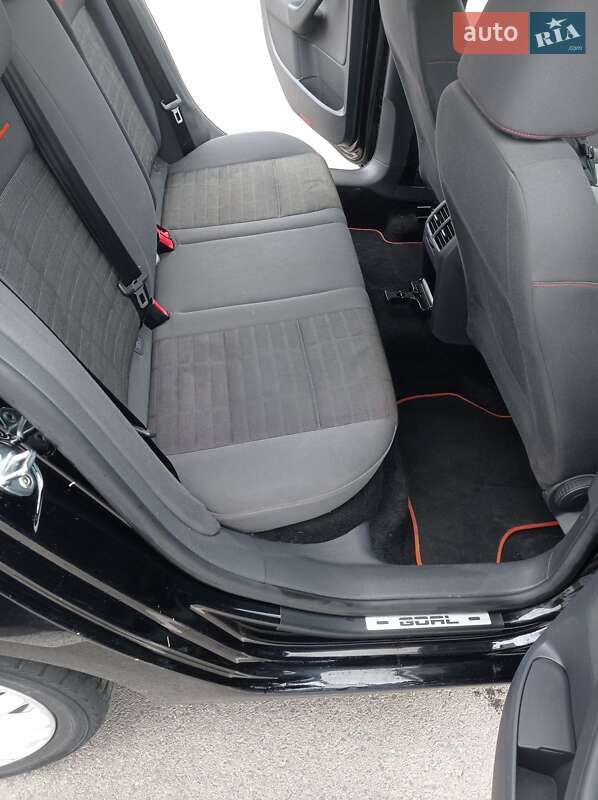 Хетчбек Volkswagen Golf 2006 в Мукачевому