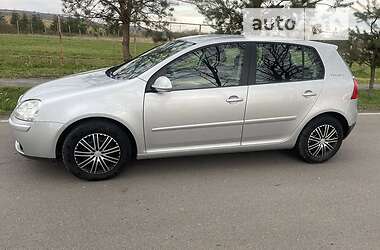 Хэтчбек Volkswagen Golf 2007 в 