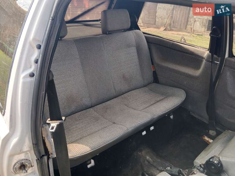 Хэтчбек Volkswagen Golf 1989 в Жовкве