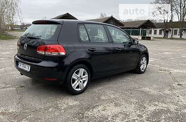 Хэтчбек Volkswagen Golf 2009 в 