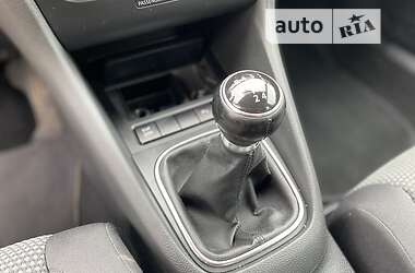 Хэтчбек Volkswagen Golf 2009 в 