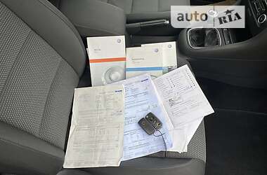 Хэтчбек Volkswagen Golf 2009 в 