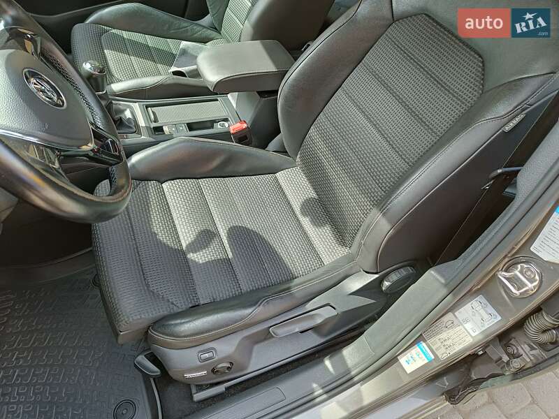 Універсал Volkswagen Golf 2014 в Мукачевому