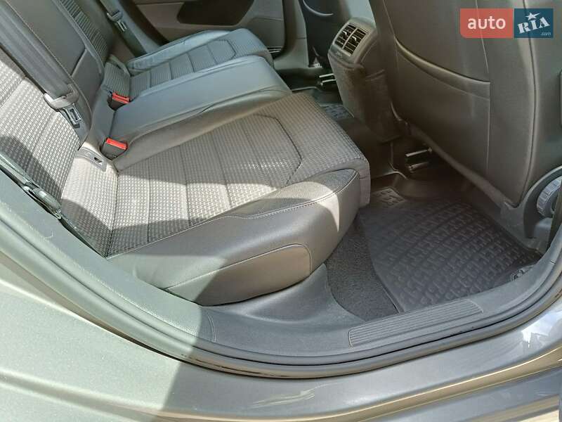 Універсал Volkswagen Golf 2014 в Мукачевому