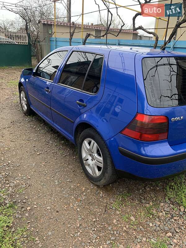 Універсал Volkswagen Golf 2002 в Біляївці