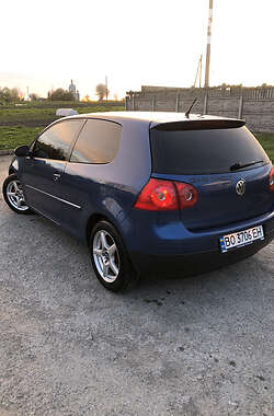 Хэтчбек Volkswagen Golf 2006 в Тернополе