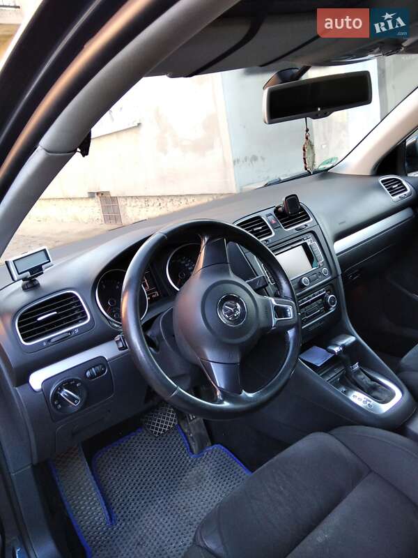 Универсал Volkswagen Golf 2010 в Тернополе
