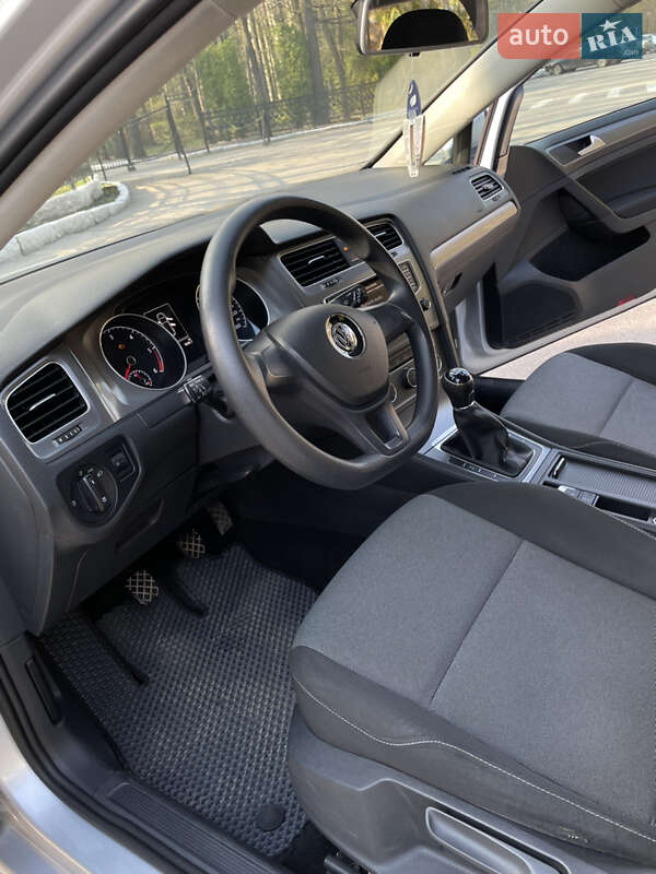Универсал Volkswagen Golf 2014 в Хмельнике фото 25 Универсал Volkswagen Golf 2014 в Хмельнике