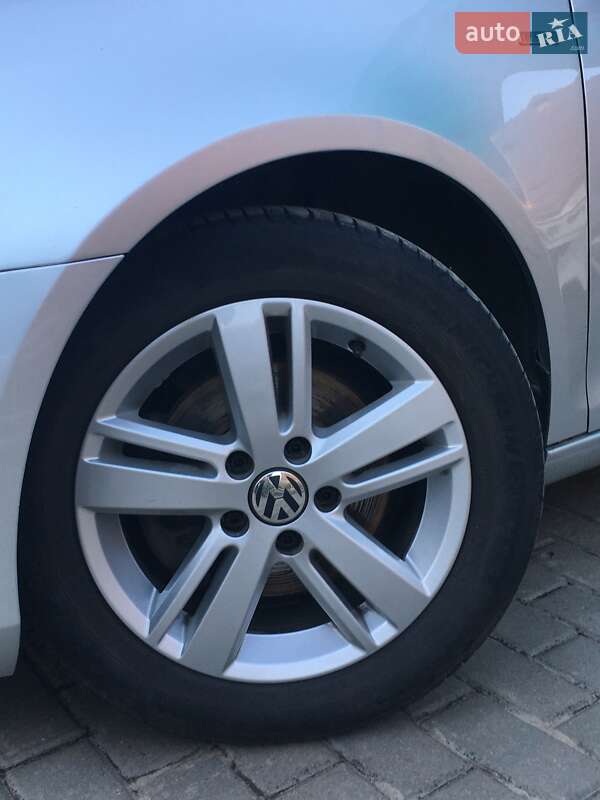 Универсал Volkswagen Golf 2013 в Харькове