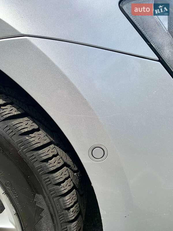 Универсал Volkswagen Golf 2014 в Киеве