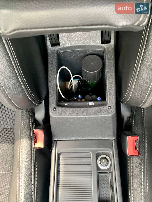 Универсал Volkswagen Golf 2014 в Киеве