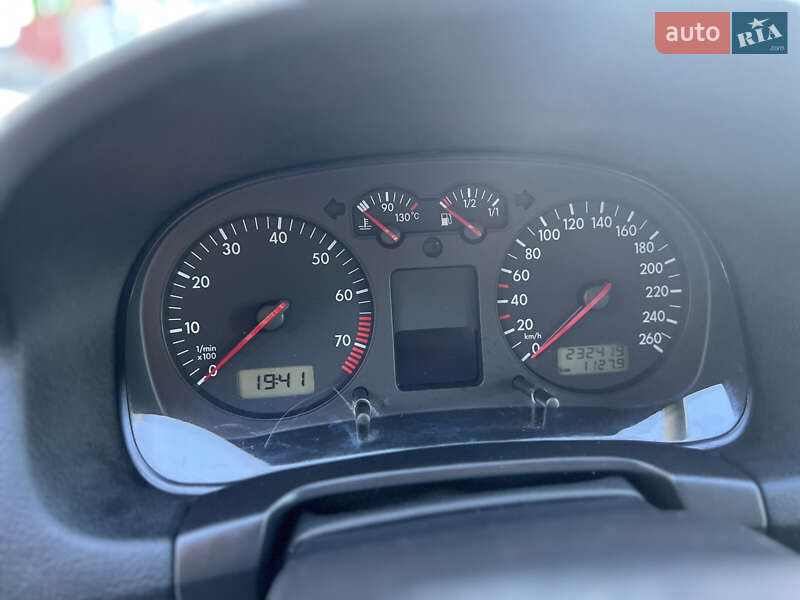 Универсал Volkswagen Golf 2000 в Луцке