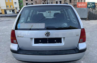 Універсал Volkswagen Golf 2000 в Луцьку