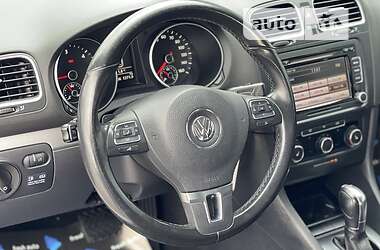 Хэтчбек Volkswagen Golf 2011 в 
