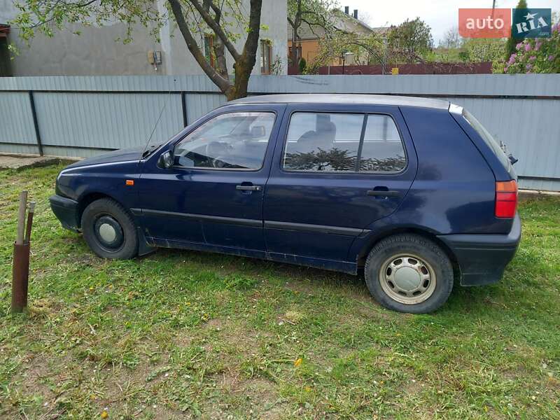 Хетчбек Volkswagen Golf 1992 в Сторожинці