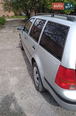 Універсал Volkswagen Golf 2002 в Полтаві